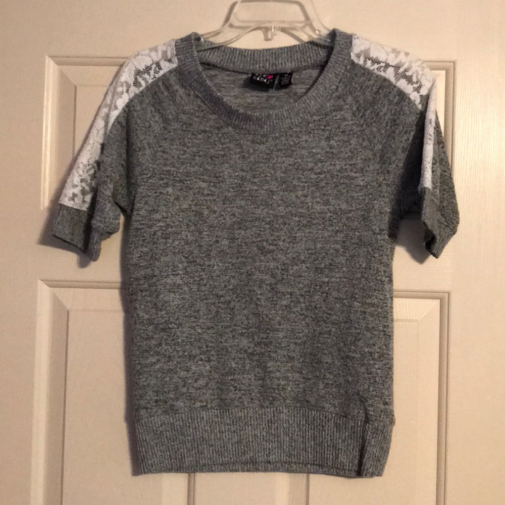 Grey soft short sleeve with white floral sleeve
